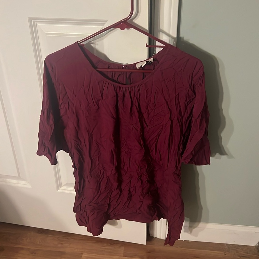 Loft xlarge with tag needs to be ironed
